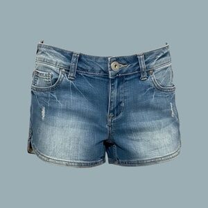 Amethyst Jeans Distressed Shorts